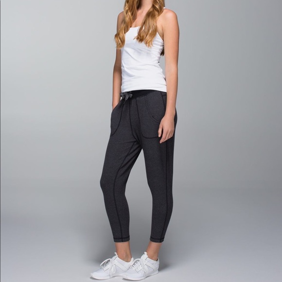 lululemon athletica Pants - Lululemon Free Fall Crop heathered black gray 8
